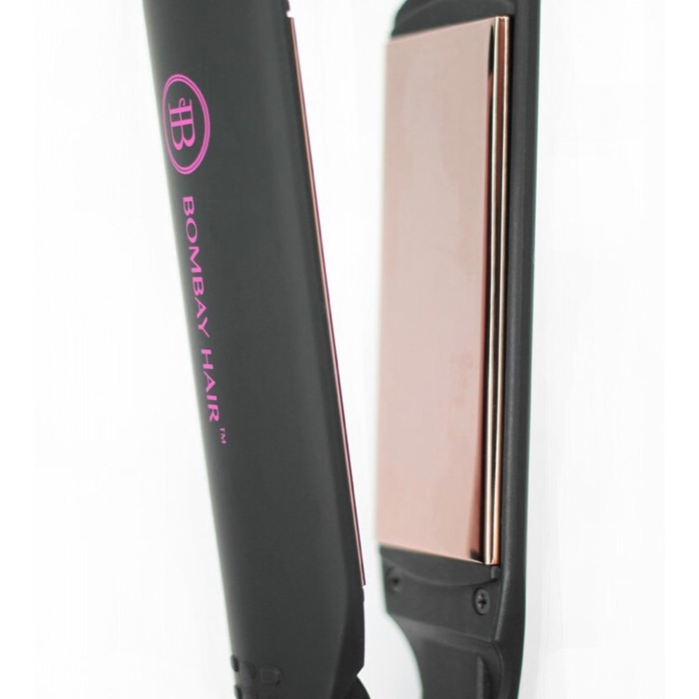 1" ROSE GOLD FLAT IRON - TITANIUM Brand New!!